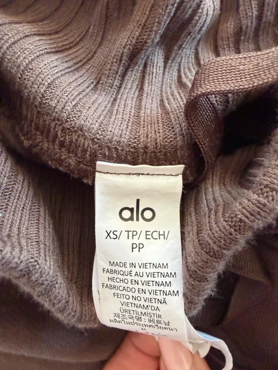 ALO Yoga Serenity Espresso Chocolate Brown Wide-Leg Joggers - Picture 2 of 6